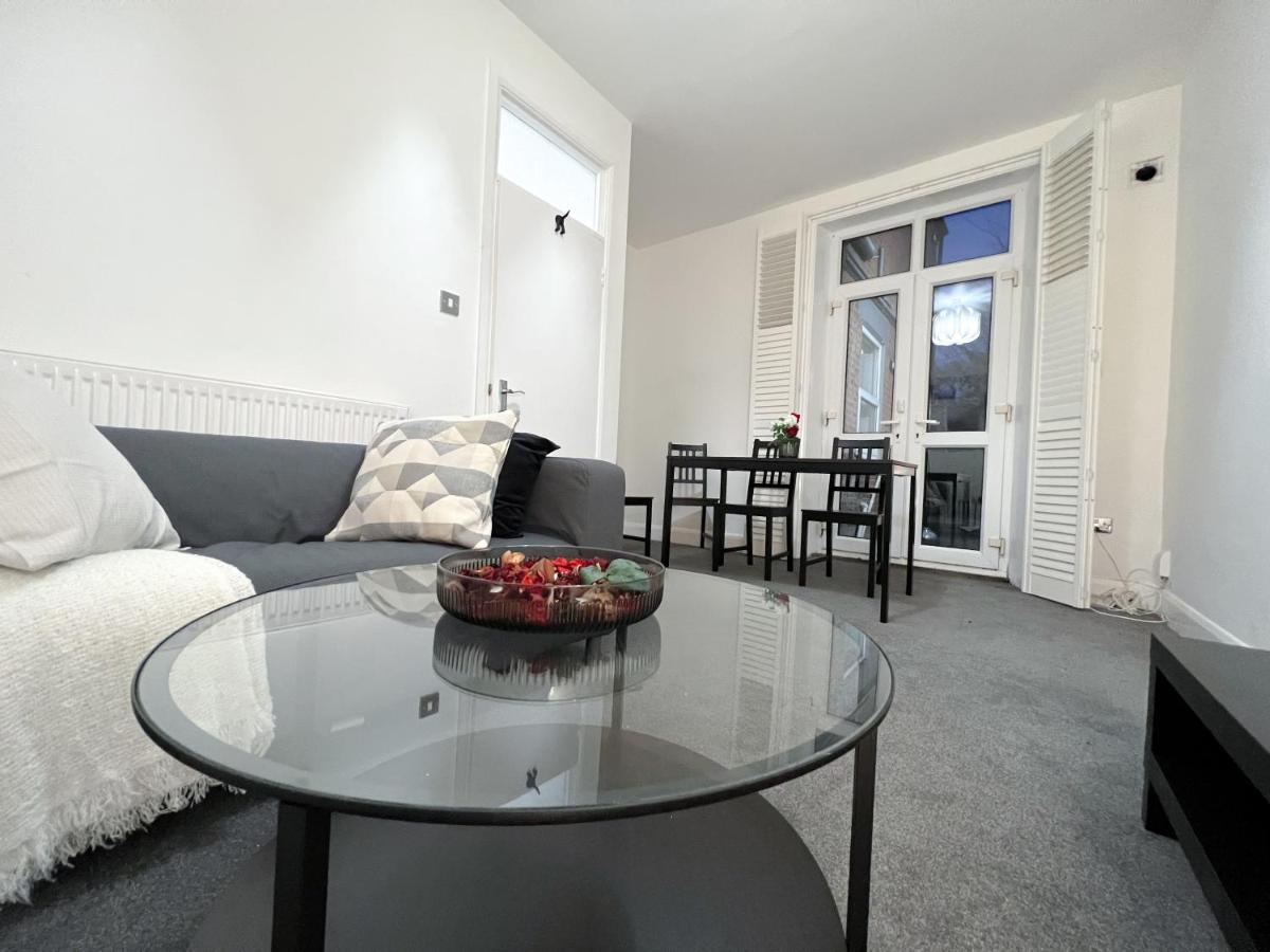 Stylish 3 Bed Flat With Garden Londres Exterior foto